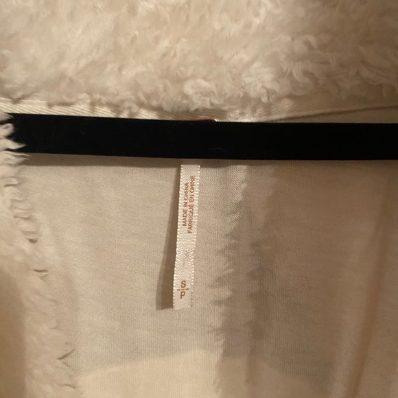 Rare Free People Selma Cardi Teddy Fur Soft Cardigan Jacket XS - Picture 2 of 3